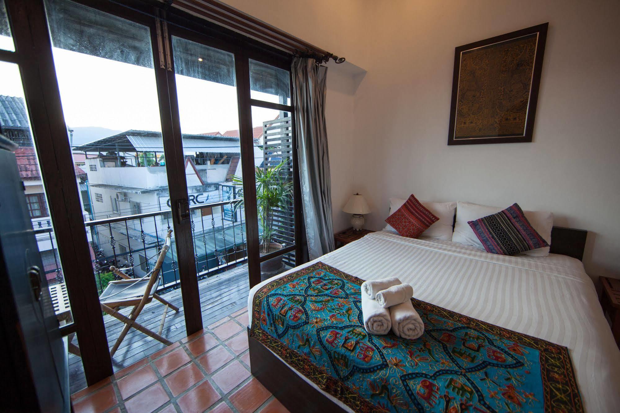 Come Chiangmai Lanna Boutique House Bed & Breakfast Chiang Mai Dış mekan fotoğraf